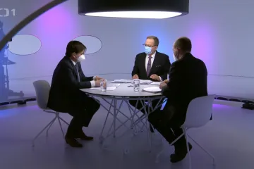 „Řešíme aktuální problém a nedíváme se dopředu,“ zaznělo v debatě hejtmanů o přístupu k pandemii