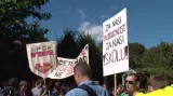 NO COMMENT: Protest studentů proti slučování jejich škol