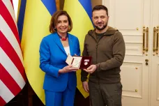Šéfka Sněmovny reprezentantů Pelosiová v Kyjevě poděkovala Ukrajině za boj za svobodu