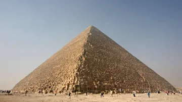 Cheopsova pyramida v Gíze, jeden z antických divů světa