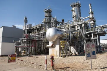 Slovensko vyhlásilo stav ropné nouze