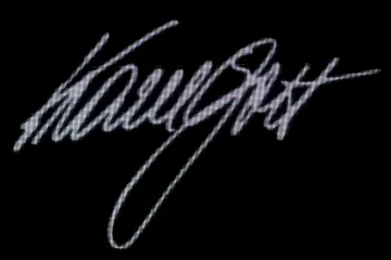 Slavíkem císařů, Sinatrou Východu. Karel Gott byl populární na obou stranách železné opony