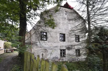 Do zchátralého vodního mlýna v Petrovicích se vrátí život. Bude tam muzeum a penzion
