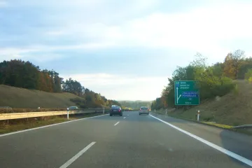 Výjimky z ochrany přírody pro dálnici D52 u Pohořelic soud zrušil, stavba se tím opět zdrží