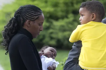 Súdánka, které zrušili trest smrti, přiletěla do Itálie