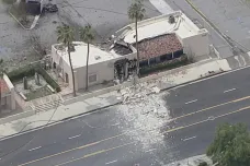 Výbuch v kalifornském Palm Springs zabil člověka, starosta mluví o bombě