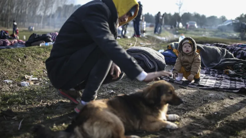 Uprchlíci na cestě přes řecko-tureckou hranici