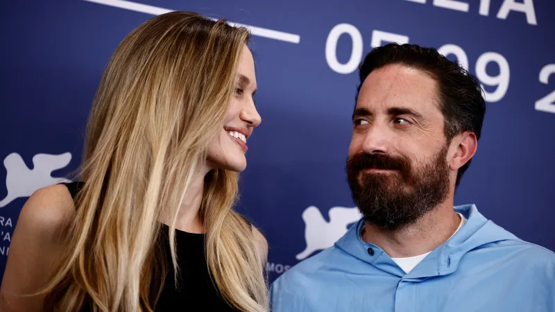 Angelina Jolieová a Pablo Larraín v Benátkách