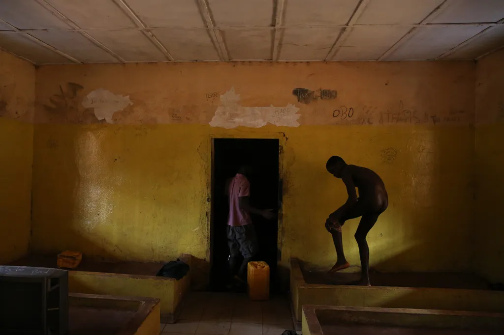 Nominace na vítěznou sérii Czech Press Photo 2018 (Problémy dnešní doby): Věznice pro mladistvé, Sierra Leone