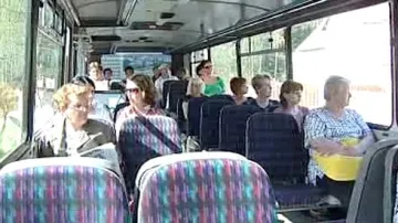 Cestující v autobusu