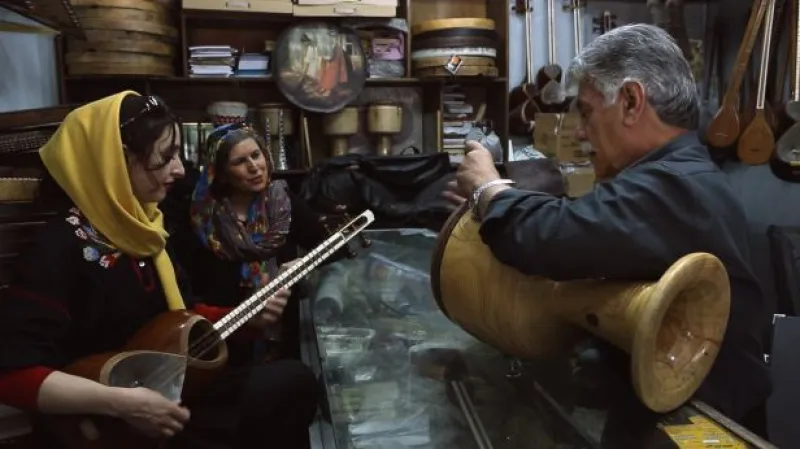 Trailer: Píseň bez domova (Jeden svět)