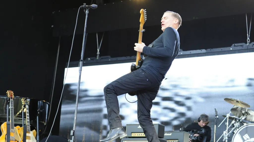 Bryan Adams