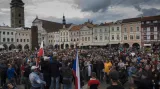 Demonstrace na náměstí v Českých Budějovicích