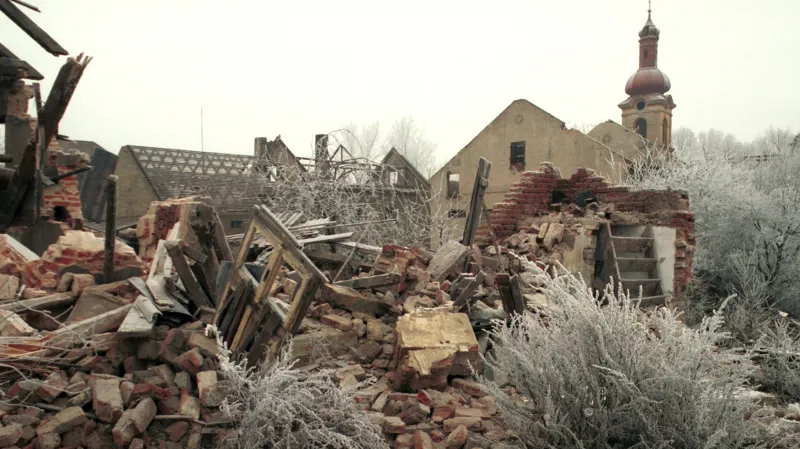 I po tom, co byla většina domů vykoupena a zlikvidována, odmítali někteří obyvatelé opustit své domovy. Ke zbourání Libkovic došlo i přes silný odpor občanské společnosti.