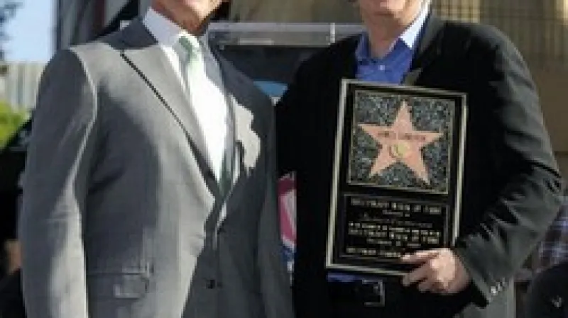 James Cameron a Arnold Schwarzenegger na Chodníku slávy