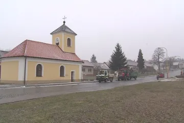 Vesnice nese název podle temných lesů. Nebo místního feudála
