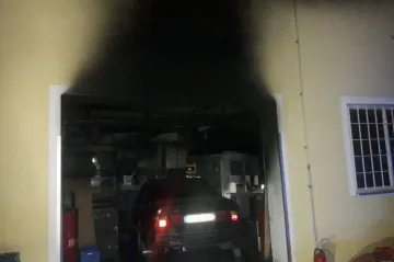 Požár ve výrobní hale na Mladoboleslavsku způsobil škodu za padesát milionů korun