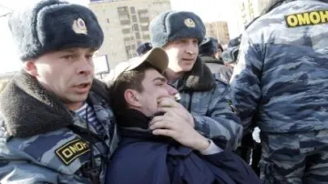 Zatýkání člena Mladé Gardy v Moskvě