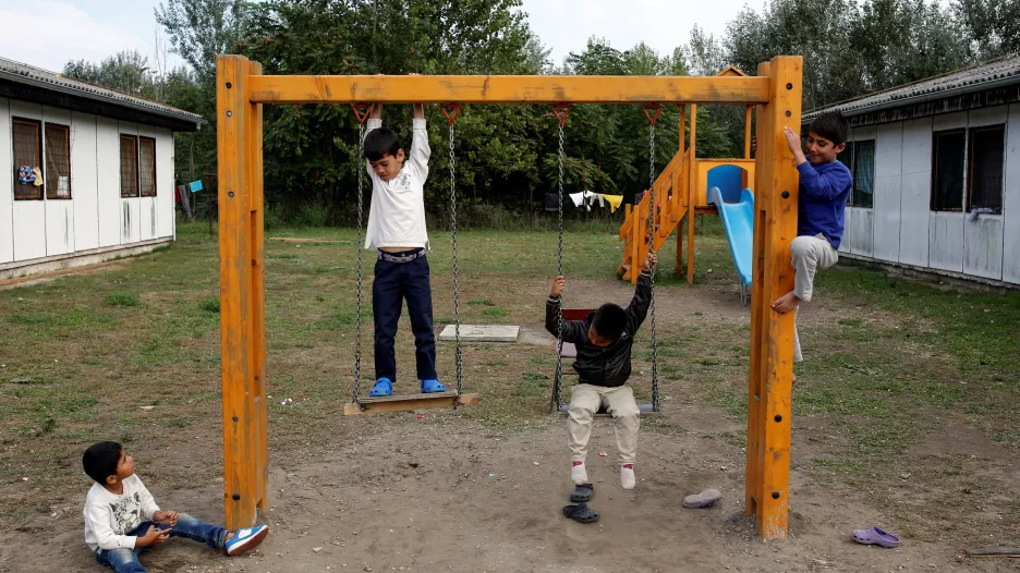 Děti v uprchlickém táboře nedaleko Bělehradu