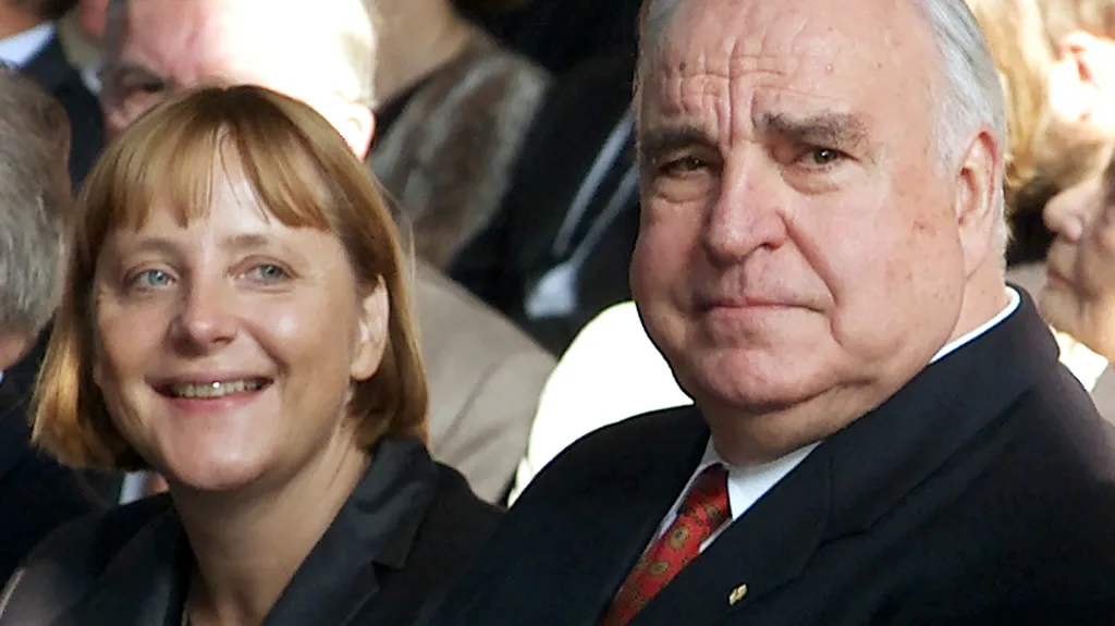 Angela Merkelová a Helmut Kohl v roce 2000
