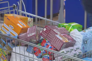 Lidé mohou přispět do celonárodní sbírky potravin, poptávka po pomoci kvůli zdražování stoupla