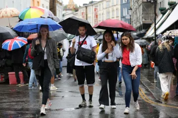 Meteorologové rozšířili výstrahu před velmi vydatnými srážkami, hladiny řek mohou stoupnout