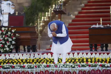 Módí je opět premiérem Indie. Ceremonii sledovaly hvězdy Bollywoodu, sportovci i politici z regionu