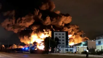 Výbuch v továrně v Rouenu