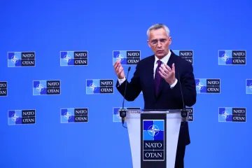 Stoltenberg: NATO poprvé od studené války plánuje kolektivní obranu. Zvýší zásoby munice