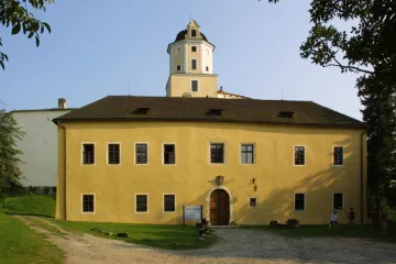 Oprava hradu v Malenovicích se protahuje. Jeho brány se otevřou až v červnu