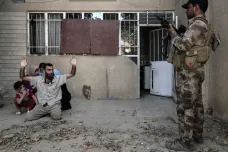 Dokumentaristka z Mosulu: Válka není jen dobro a zlo, je to šedá oblast, ve které se děje všechno