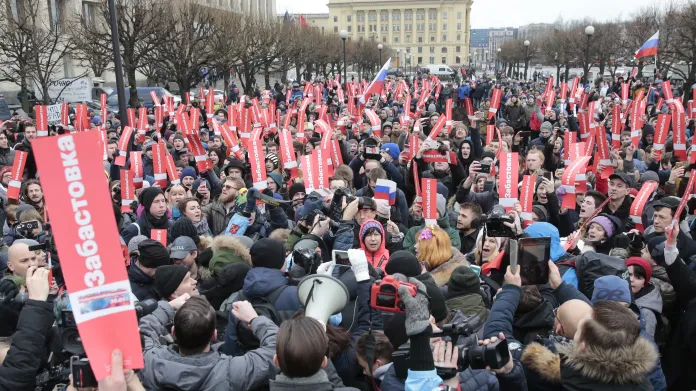 Navalného příznivci v Petrohradě (leden 2018)