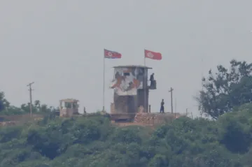 Pchjongjang poslal na hranici s Jižní Koreou těžce ozbrojené vojáky