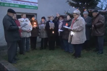 Zpívání u stromku ve Svatobořicích