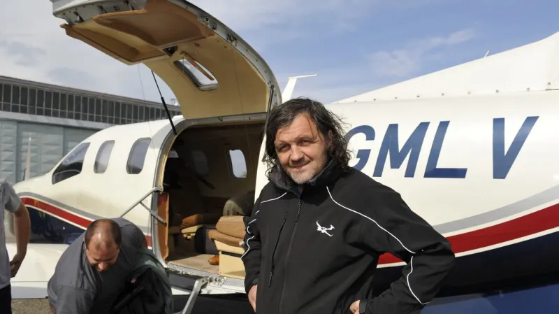 Emir Kusturica po příletu na Letní filmovou školu 2011