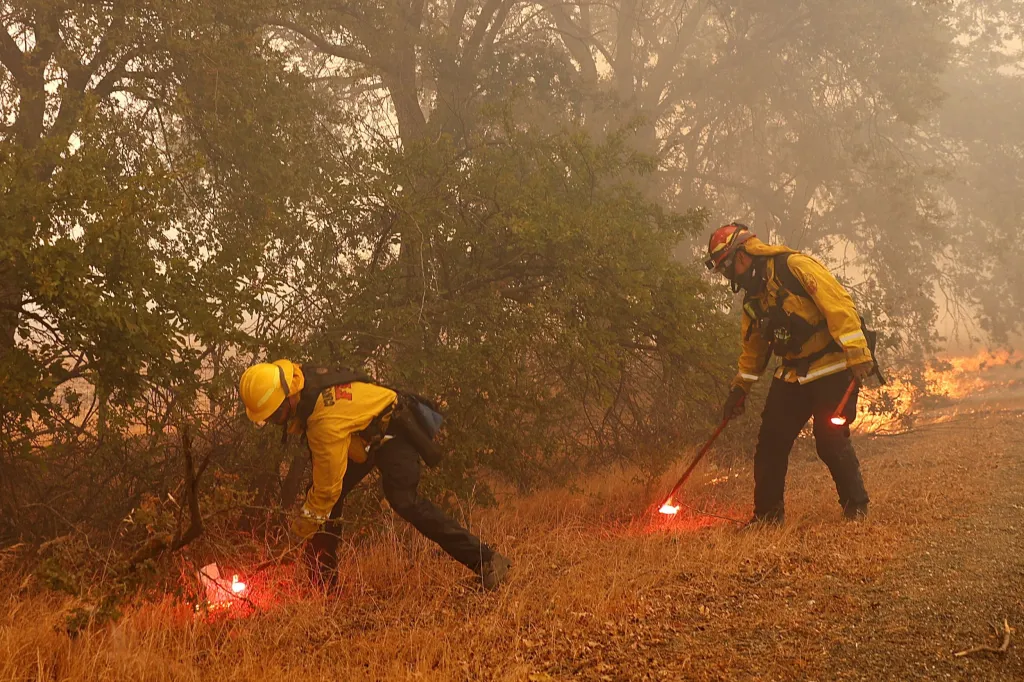 Kalifornie trpí vlnou veder a požáry