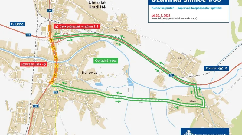 Objížďka uzavřené silnice I/55 v Kunovicích