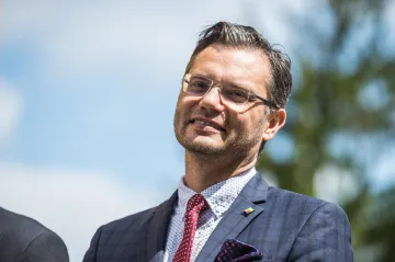 Polčák rezignoval na post místopředsedy STAN, odmítl tvrzení o „provizi za zákon“