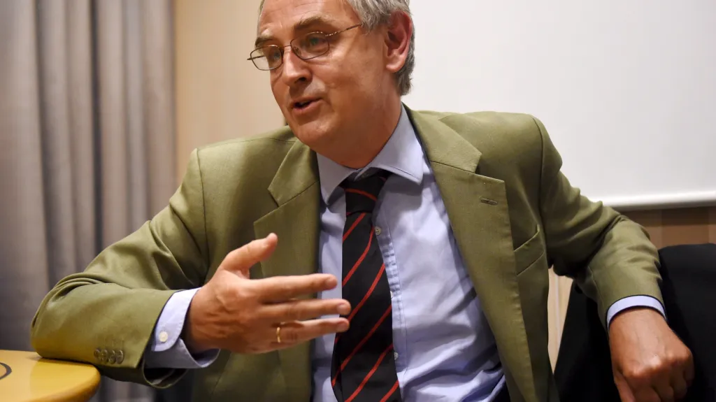 Edward Lucas