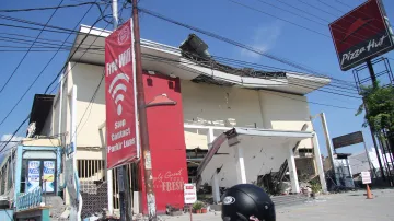 Zkáza v Indonésii po zemětřesení