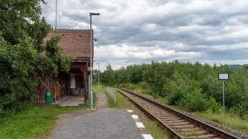 Vlakové nádraží v Chotyni na Liberecku