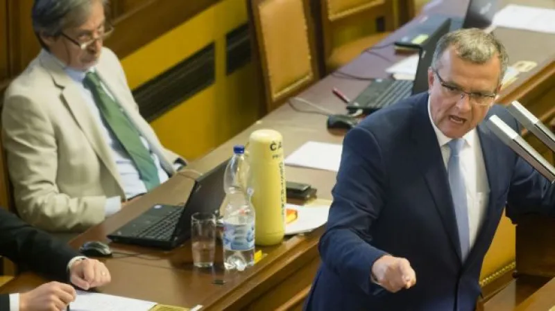 Miroslav Kalousek: „Komunistický fízl“ jsou slova vyjadřující názor