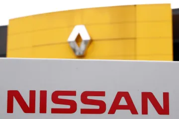 Paříž chce integrovat automobilky Renault a Nissan