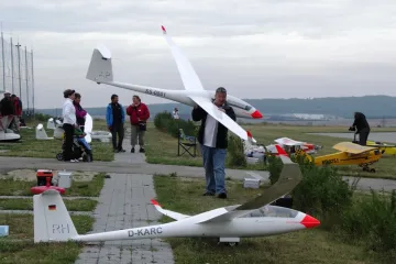 Modelářská soutěž GPS Triangle v Hlubokých Mašůvkách