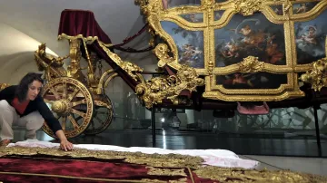 Troyerův kočár a přehoz