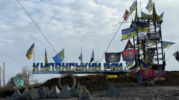 Označení kupjanského okresu blízko frontové linie