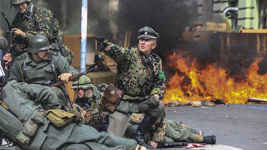 Rekonstrukce událostí Pražského povstání na Havlíčkově náměstí