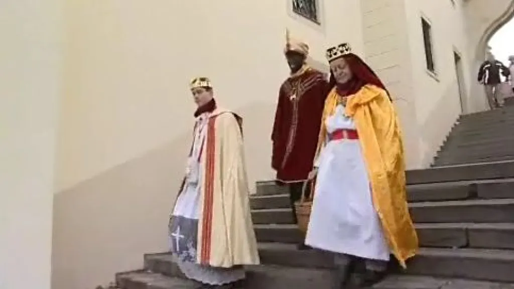 Tři králové vyrazili koledovat pro Charitu