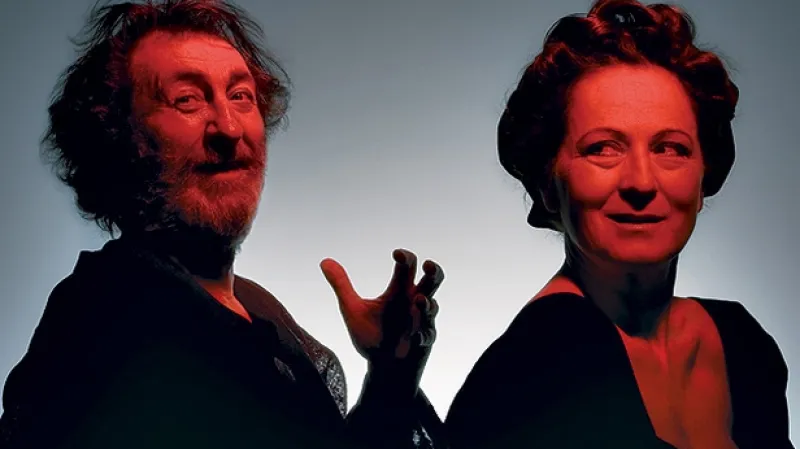 Veselé paničky windsorské (režie: Jiří Menzel) / Simona Stašová (paní Pažoutová), Bolek Polívka (Falstaff)