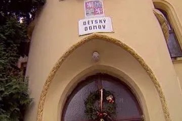 Česko drží smutný primát v počtu dětí do tří let, které žijí v ústavní péči